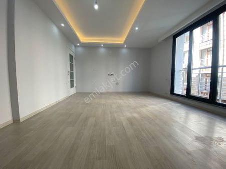 Avrupa Emlak Tan Esenler Fatih Mah 105m² 3+1 1.normal Kat,sıfır Bina,tek Daire Üzerine,satılık Daie