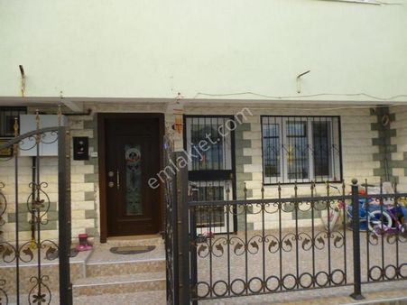 İzmir Gaziemir Beyazevler'de Satılık Tripleks Daire (4+1)