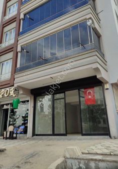 Kanalyolunda Kiralık Dükkan