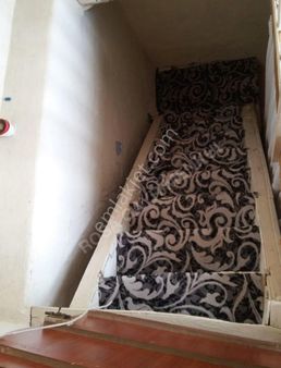 Bayındır İlçe Merkezinde Müstakil Ev