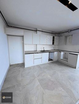 Kuşadası Kadınlardenizi Mah. Denize Yürüme Mesafesinde Satılık