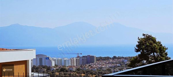 Kuşadası'nda Kadınlar Denizinde Sıfır 2+1 Daire