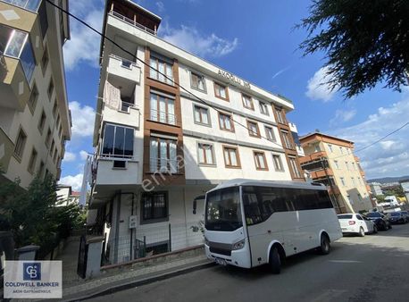 Sancaktepe Merve Mah.'de 3+1 120m² Ara Kat Satılık Daire