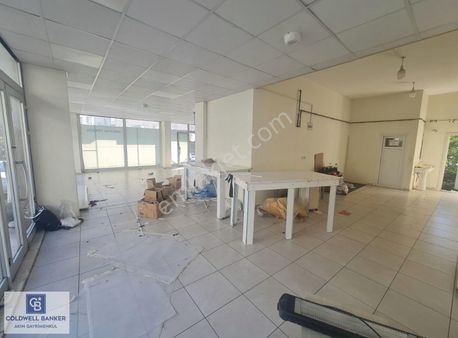 Halife Caddesi Üzerinde Kiralık İşyeri