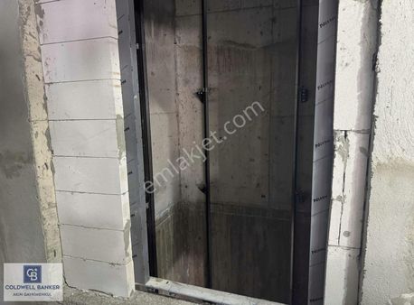 Sancaktepe Samandıra'da Kiralık 750 Metre² İş Yeri