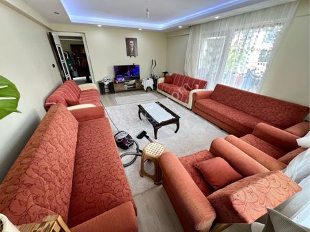 Çakmakta 160m2 3+1 9 Yıllık Satılık Daire