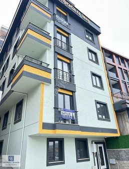 Sancaktepe Yenidoğanda Sıfır Geniş 2+1 Satılık Ara Kat Daire