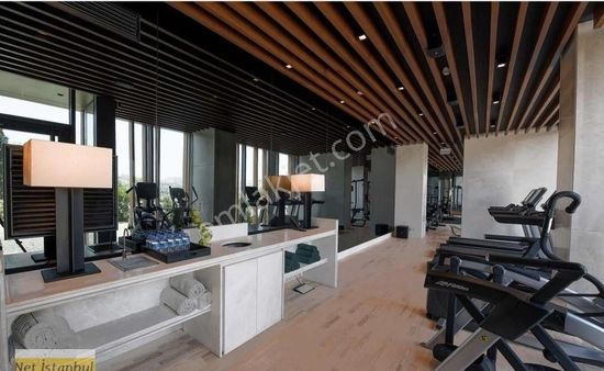 Yalıkavakta Özel Plajlı Ultra Lüks Satılık 5+1 Villa