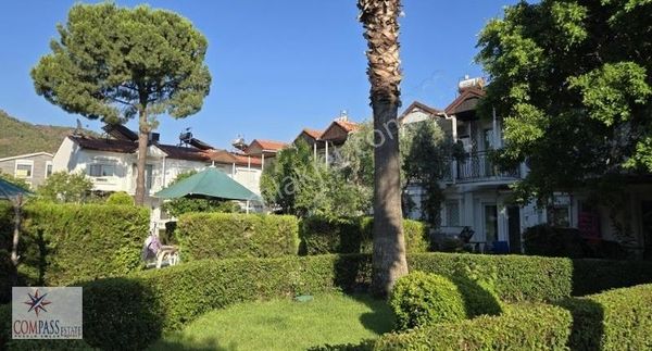 Marmaris'te Havuzlu Site İçerisinde Satılık Bitişik Müstakil 2+1
