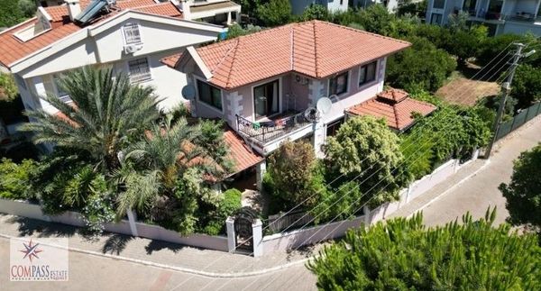 Marmaris İçmelerde Satılık Tam Müstakil Bahçeli 5+2 Villa