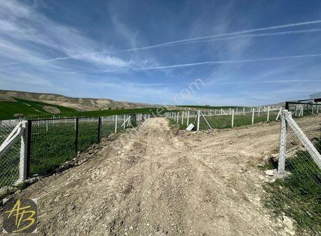 Ayaş Merkeze 3 Dk Uzaklıkta 250 M2 Elk-su Mevcut Bahçe 129,000tl