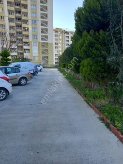 Kuşadası Avm Ler Bölgesinde Olan Uydukent Albatros Sitesi 2. Kat Acil Satılık