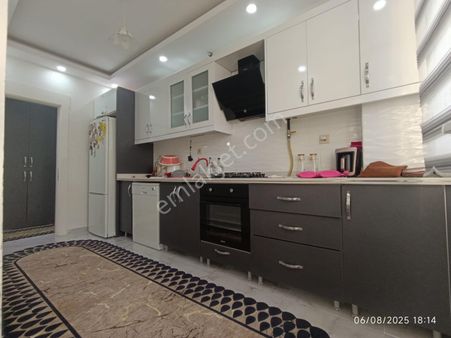 Mesken Emlakdan Bülblzade Küba Cami Cv Balkonlu Yüksek Giriş 2+1