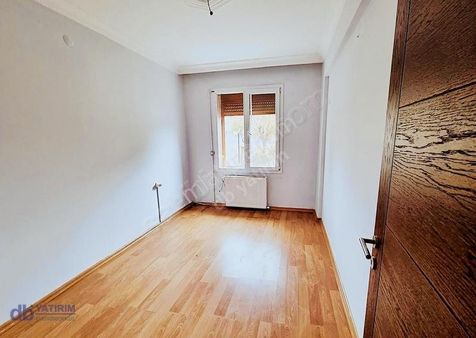 Menderes'de Havuzlu Sitede Satılık 3+1 Daire