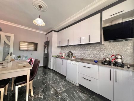 Fark20'den As Ecza Yakını 3+1 Masrafsız 18 Yıllık Satılık Daire