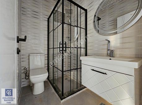 Ayvalık 150 Evler'de Ön Cephe Manzaralı Kiralık 1+1 Daire