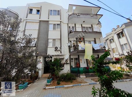 Ayvalık Sarımsaklı'da Denize 150 M Mesafede 4+1 Satılık Daire