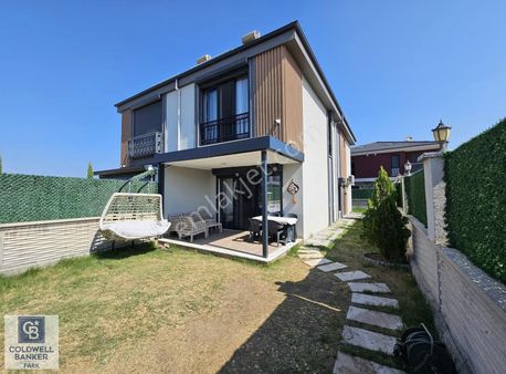 Ayvalık Sarımsaklı'da 3+1 Dubleks Villa