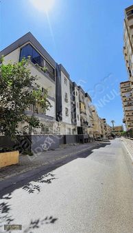 Sahile 200m Mesafede B.mutfak Geniş Satılık Daire