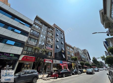 Turyap Soner'den Merkezde Yeni Binada Kiralık 1+1 Ofis