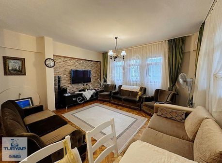 Yalova Termal Akköy'de Satılık Deniz Manzaralı Müstakil Villa