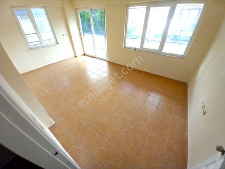 Yükselden Altınkumda Çift Wc'li Ayrı Mutfak 3+1 D.gazlı 3+1daire