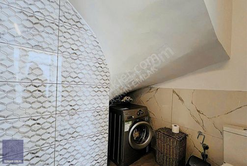 Gümüşlüğün Kalbinde Özel Havuzlu, Flat Satılık Villa!