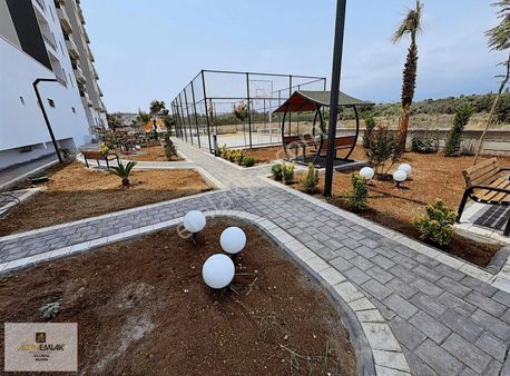 Altın Emlak'tn Net 62 M2,kapalı Otoparklı,aquparklı Deniz Man.