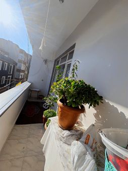 Kelepir Geniş Daire Bağcılar Demirkapı Geniş Ve Ferah Daire