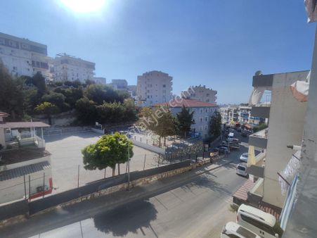 Çevre Yoluna Yakın Sıfır 1+1 Ve 2+1 Daireler