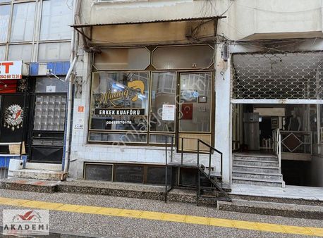 Akademi Gayrimenkul'den Topcuoğlunda Satılık Berber Dükkanı