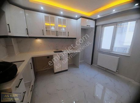 Manisa Şehzadeler Alaybey Mah 5 Yol Yakını 3+1 Ara Kat Asansörlü