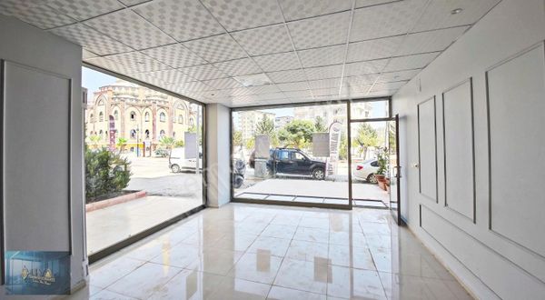 Liva Gayrimenkul'den Yenibeşevler'de Köşe Başı Kiralık İşyeri