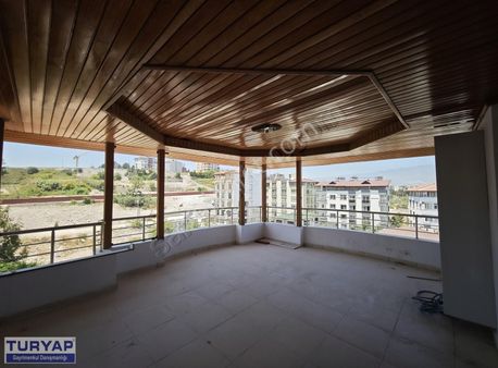 Defne Kaymakamlığının Arka Tarafında Satılık Geniş Dubleks Daire