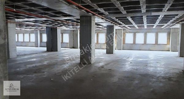 İkitellide 3300 M2 Kiralık İşyeri