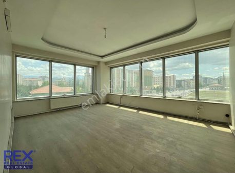 Merkezi Konumda 350m2 Kiralık Ofis