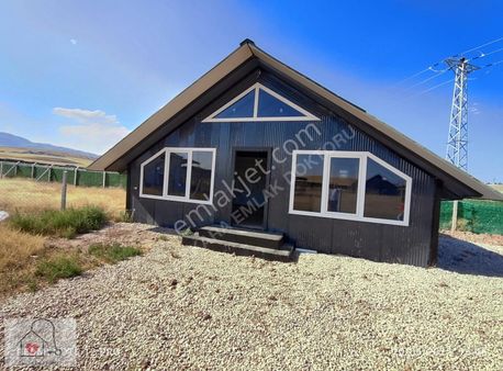 Sıfır Evi Olan Asfalta Yakın Hazır Kurulu Bahçe