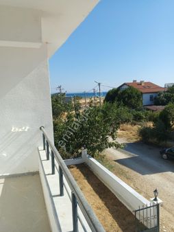 2+1 Sıfır 2 Kat Havuzlu Yazlık Deniz Manzaralı 70 M2