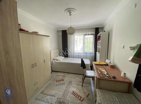 Balçova'da Merkezi Konumda Full Bakımlı 3+1 Satılık Daire