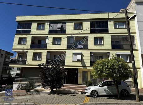 İzmir Urla'da Denize Yürüme Mesafesinde 3+1 Geniş Daire Satılık