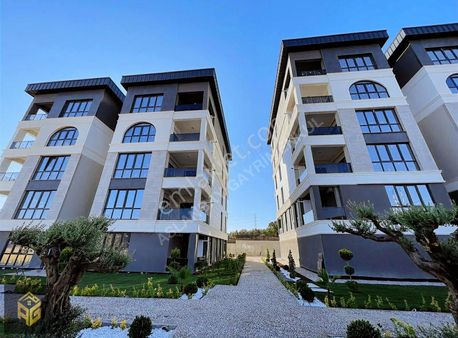 Aslanbay'dan Balat Mahallesinde 3+1 Manzaralı Lüks Satılık Daire