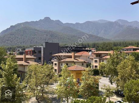 Mercan'dan Çamlık Caddesi Üzeri 130 M2 3+1 Kiralık Daire !!