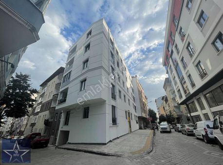 56lar -- 3 Yaşında Bina-- Ebeveyn Banyolu 2+1