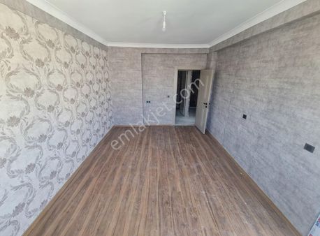 Eryavuz'dan Karaköprü Çardaklıkaya'da 2+0 Kiralık Sıfır Daire