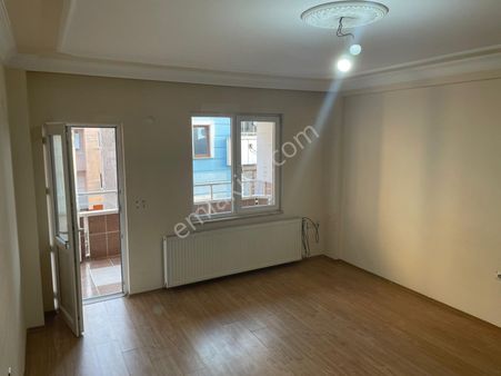 Trabzon Pelıtlıde Anayola Yakın Kiralık 3+1