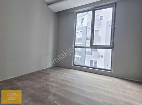 Deka Gayrimenkul'den Atakent Cağaloğlu'nda Caddeye Cephe 3+1