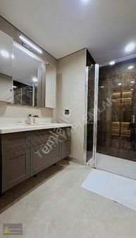 Emlak Konut Florya Evlerinde Prestijli Sitede 3+1 Satılık