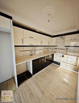 Antika Gayrimenkul'den Türkmen Mahallesinde Satılık Daire