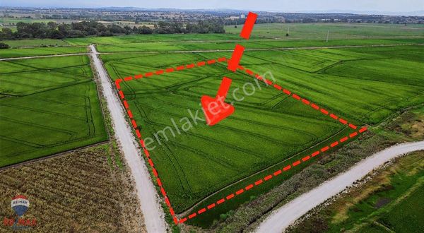 Biga Çavuşköyde Yola Cepheli Satılık Fırsat Arazı