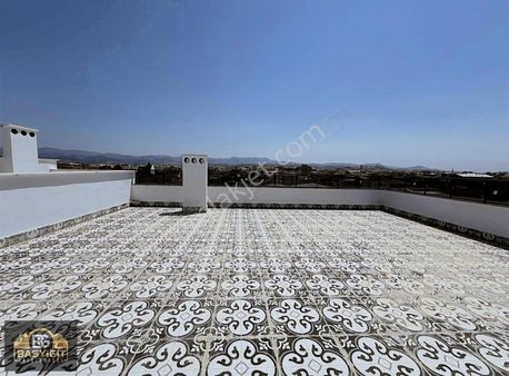 Seyitahmet Mh.ring Yolu Üzeri 5+1,270m2 Satılık Ön Cephe Dubleks